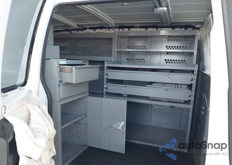 2012 Chevrolet Express 2500 Work Van z USA, uszkodzony, nr VIN 1GCWGFCBXC1118349